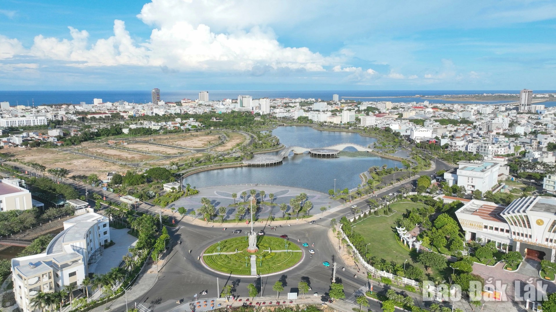 Hồ điều hòa Hồ Sơn trở thành không gian sinh thái, công viên xanh giữa lòng đô thị Tuy Hòa.