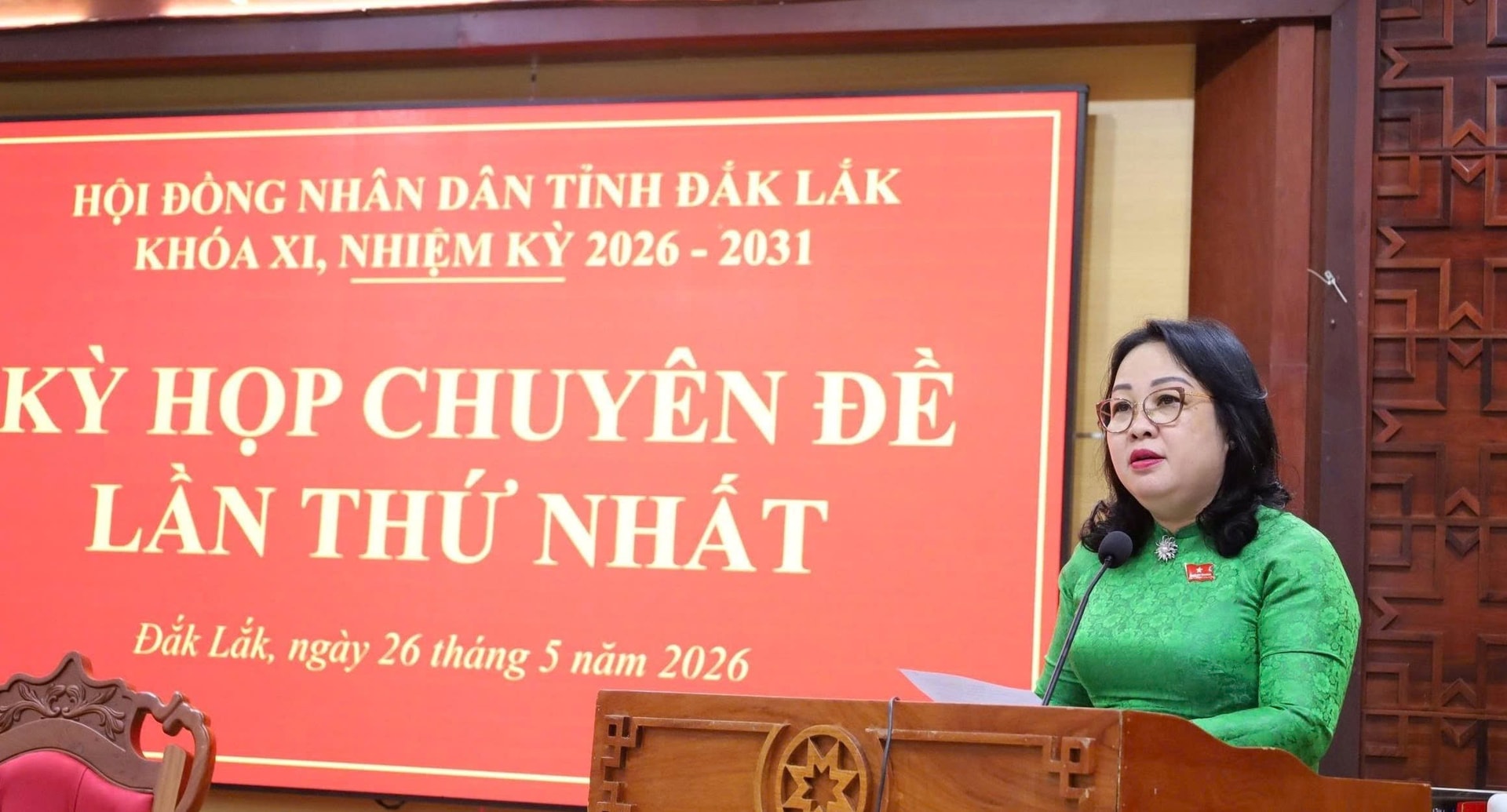 Chủ tịch HĐND tỉnh Đắk Lắk Cao Thị Hoà An phát biểu tại kỳ họp